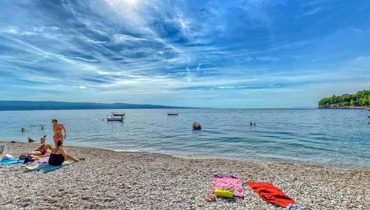Adriatic Beach Suites أوميس المظهر الخارجي الصورة