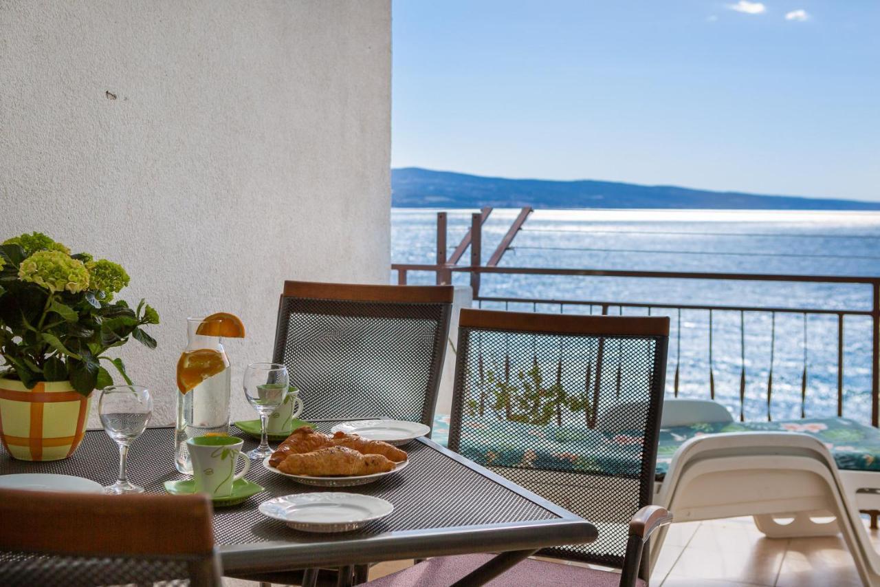 Adriatic Beach Suites أوميس المظهر الخارجي الصورة