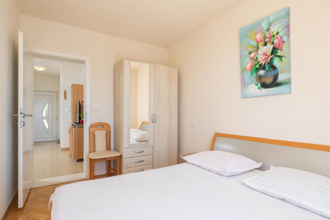 Adriatic Beach Suites أوميس المظهر الخارجي الصورة