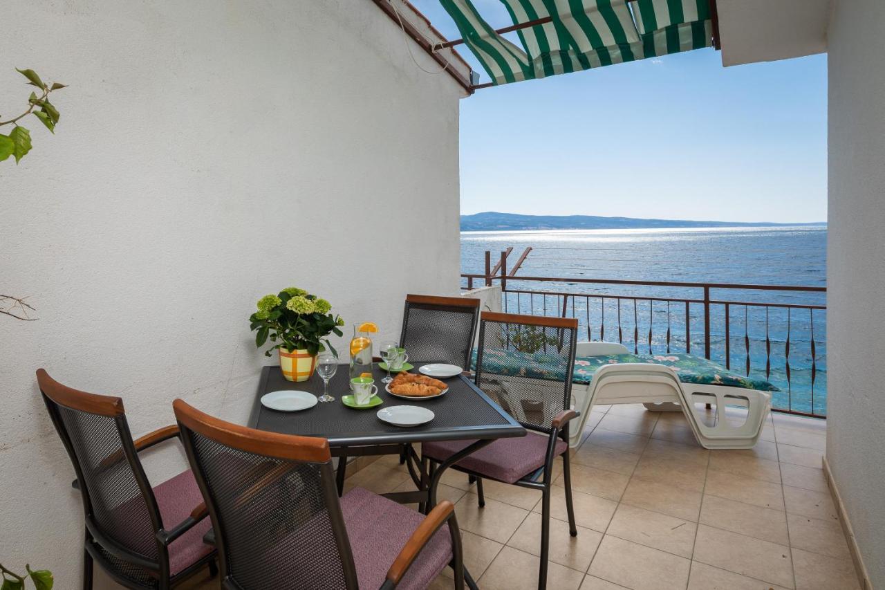 Adriatic Beach Suites أوميس المظهر الخارجي الصورة