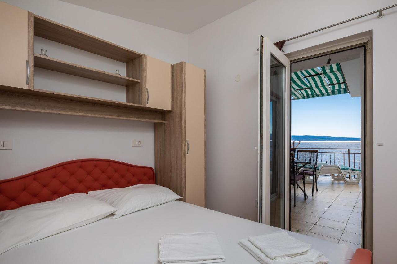 Adriatic Beach Suites أوميس المظهر الخارجي الصورة